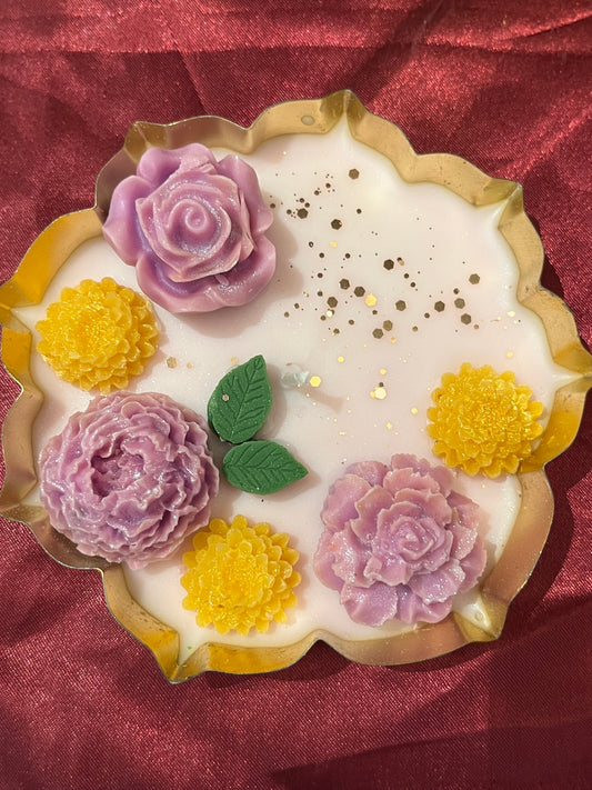Floral Harmony Urli